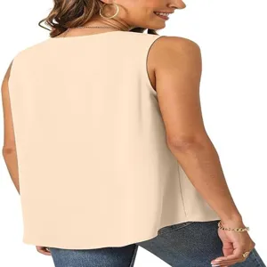 Vista di dettaglio di un top smanicato in chiffon unito albicocca, camicetta estiva donna.