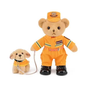 Leuke staande brandweer teddybeer pluche speelgoed set met kleine puppy, perfect reddingspop.