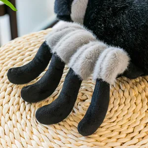Schwarzer und grauer Spinnen-Plüschtier mit flauschigen Bündchen, süße Kuschelpuppe