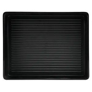 Plateau de service noir en mélamine avec design rainuré, plat rectangulaire pour restaurant.