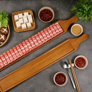 Long plateau de service en bois avec poignée, assiette en bambou pour fondue et viande.