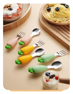 Kinder Besteck Set aus Edelstahl mit süßem Karotten Silikon Griff Baby Löffel Gabel Mahlzeit.