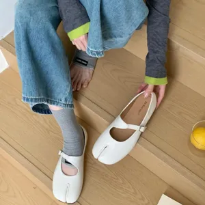 French style split-toe flat shallow single shoes women spring new soft Mary Jane shoes
