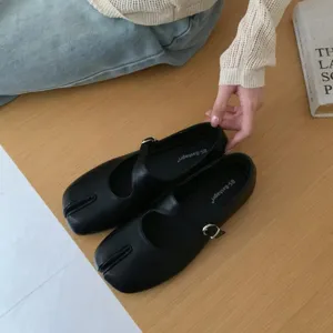 French style split-toe flat Mary Jane shoes for women, soft sole black casual footwear.