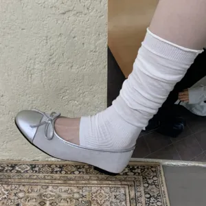 2026 Primavera nuovo morbido stile fata scarpe basse donna elegante fiocco punta tonda.