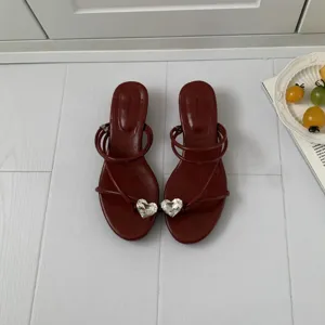 Sandales plates bordeaux style francais pour femmes chaussures ete elegantes avec strass
