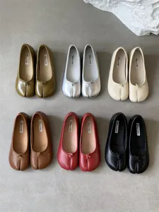 Women's soft leather split toe flat shoes tabi footwear multi color detail presentation