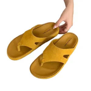 Yellow suede thong sandals for women, thick platform flat casual beach slip-on slippers.