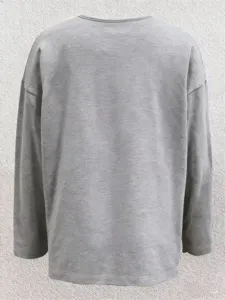 T-shirt à manches longues gris uni pour femme, haut basique décontracté et confortable.