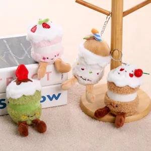 Niedlicher kreativer Kuchen Pluesch Spielzeug Tasche Anhänger Flauschiger Dessert Puppe Geschenk
