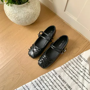 Black Mary Jane shoes for women, stylish square toe flat shoes with chic double straps and bow.