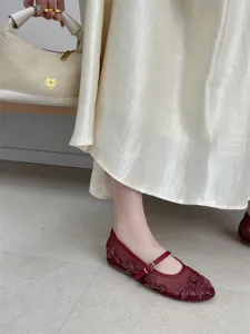 Burgundy mesh beaded flat shoes detail, shallow mouth one-button buckle elegant design.