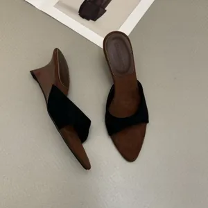 Französische Keilabsatz Pantoletten spitz Sommer bequeme Damenschuhe elegantes Design