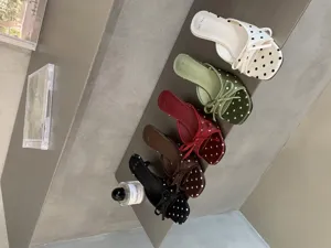 Elegantes sandalias de tacón bajo con lunares y lazo para mujeres, zapatos de verano.