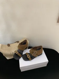Retrò minimalista marrone sandali romani con doppia fibbia, scarpe estive eleganti.