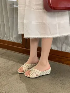 Sandales compensées style français brides croisées bout ouvert femmes chaussures été mode