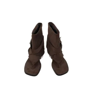 Retro minimalist designer women casual sandals summer new niche commuter buckle Roman shoes
