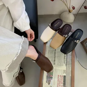 Retro Square Toe Low Heel Mary Jane Shoes Women Casual British Style Microfiber Flat Shoes Metal Buckle Elegant Footwear
