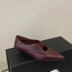 Zapatos planos puntiagudos vintage coreanos slip on versibles calzado de mujer para uso diario