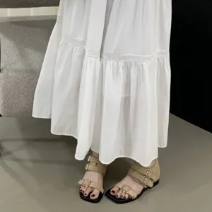 Sandali romani minimalisti retrò con fibbia da donna, comode scarpe estive per tutti i giorni.