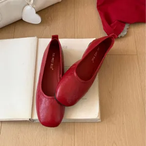 Red soft leather flat shoes, French vintage Mary Jane shoes, comfortable daily casual footwear.