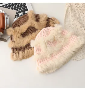 Berretto in peluche di pelo di coniglio per donna, cappello invernale caldo e soffice.