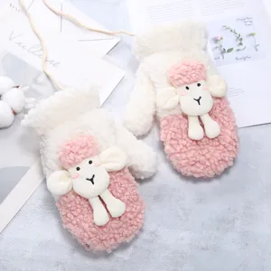Moffole invernali in morbido peluche da donna, spesse e calde con simpatico disegno di pecora.