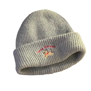 Comoda berretto in maglia da donna inverno caldo cappello lana ricamo cucciolo carino morbido berretto