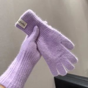Gemütliche lila gestrickte Kaninchenfell-Handschuhe für Damen, lange warme Winterhandschuhe.