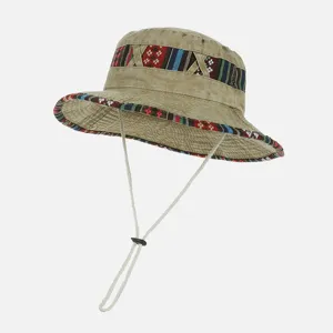 Cappello da pesca kaki casual con fascia etnica, tesa larga e cordino sottogola regolabile.