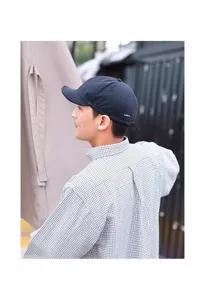 Japanese soft brim baseball cap for men and women, casual short brim sun protection hat.