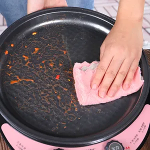 Thickened coral fleece dishcloth, highly absorbent and soft kitchen cleaning rag for daily use.