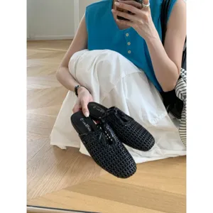 Elegantes mules negras trenzadas de punta cuadrada para mujer sandalias planas verano