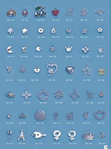 Metalllegierung DIY Charms und Anhänger Sortiment Raster Detail mit verschiedenen süßen Formen.