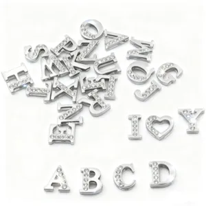 Charms de lettres alphabet demi strass 8mm coulissants pour bijoux bracelet DIY cadeaux