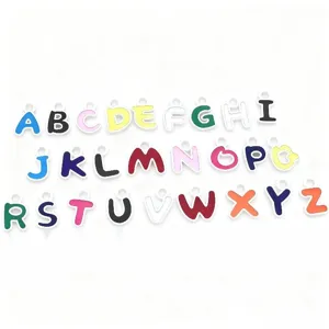 Bunte Emaillierte Alphabet Buchstaben Anhänger Metall DIY Schmuck für Ketten und Armbänder.
