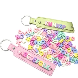 DIY bunte Kunststoff Alphabet Buchstaben Schlüsselanhänger handgemachte Zubehör Schlüssel