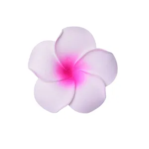 Primo piano dettagliato del fiore di plumeria artificiale con petali rosa e viola.