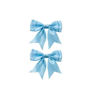 Lichtblauwe dubbellaagse satijnen strik haarspeld eenvoudige elegante haaraccessoires.