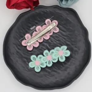 Cute embroidered flower hair clips for girls, sweet princess side barrettes, 2pcs set.