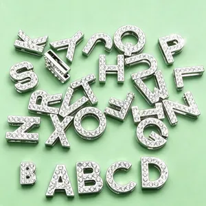 Breloques lettres coulissantes en strass argentés bijoux alphabet DIY pour bracelets colliers.