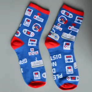 Gamer letter jacquard mid-tube cotton casual socks with retro video game pixel patterns.