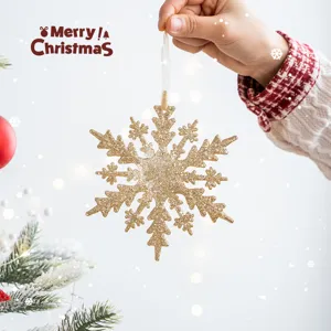 Kerst glitter sneeuwvlok hangend ornament voor kerstboom decoratie en feestelijke rekwisieten.
