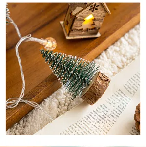 Mini albero di natale catena luminosa decorazione da tavolo layout di scena ornamenti