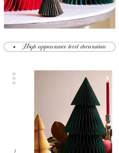 Vista detallada del adorno de arbol de Navidad de papel origami, decoracion festiva.