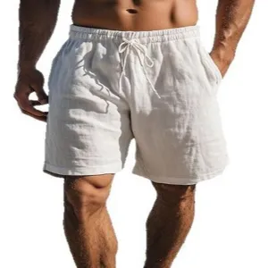 Heren casual katoenen linnen shorts met trekkoord en elastische taille, strand.
