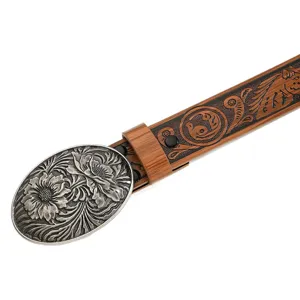 Ceinture en cuir à fleurs gaufrées vintage avec une grande boucle ovale en argent.