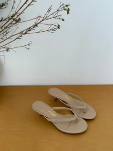 Summer minimalist thong kitten heel slippers for women versatile daily wear stylish footwear