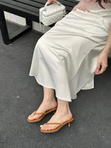 Women summer casual kitten heel thong sandals minimalist chic slip on stylish footwear
