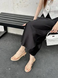 Summer minimalist high heel thong sandals for women, elegant kitten heel daily wear shoes.
